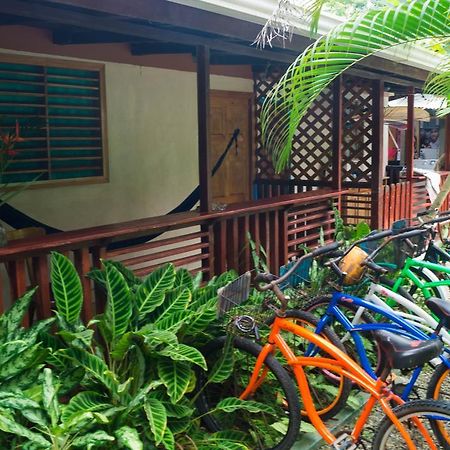 Hostal Cecilia Puerto Viejo de Talamanca Zewnętrze zdjęcie