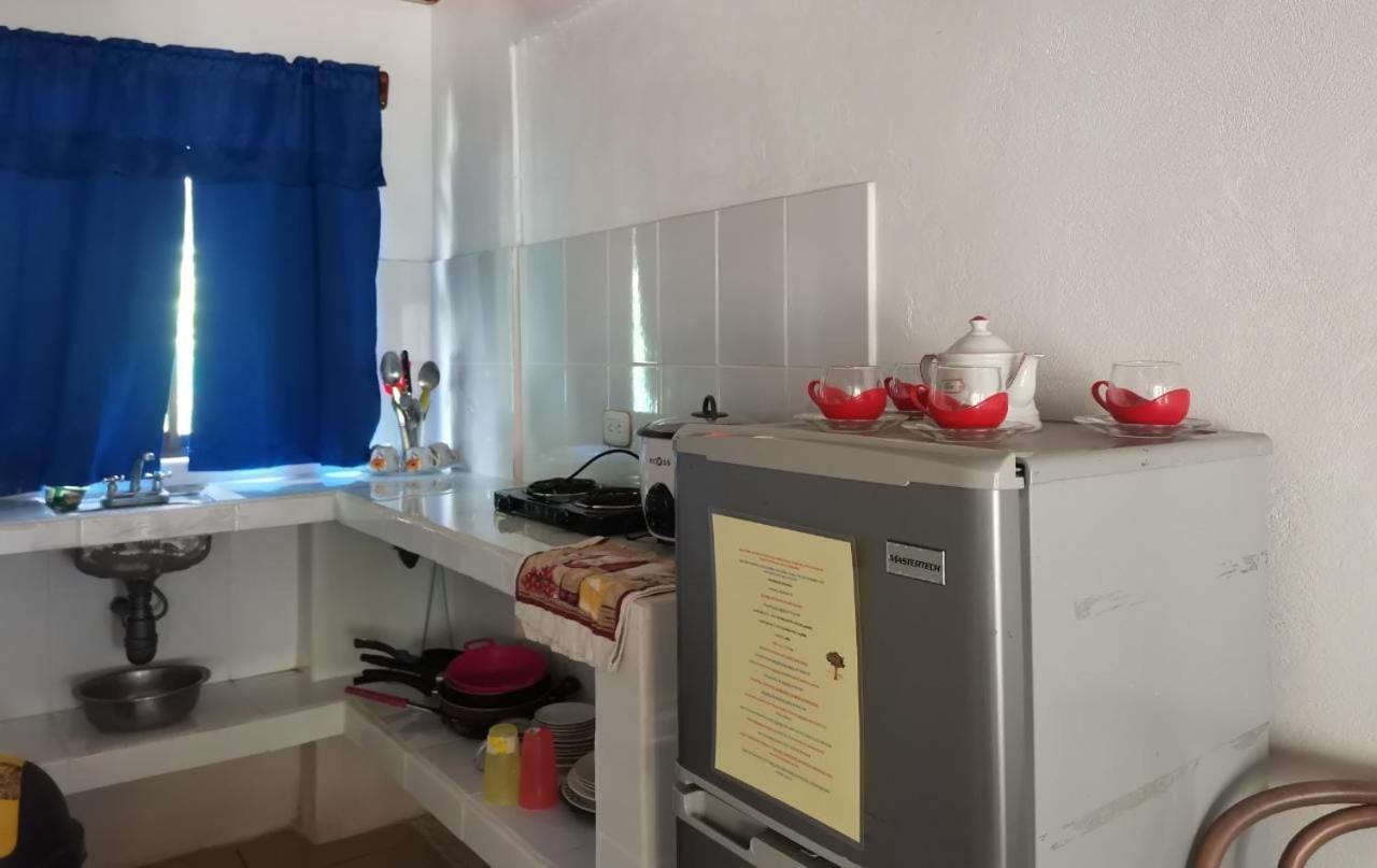 Hostal Cecilia Puerto Viejo de Talamanca Zewnętrze zdjęcie