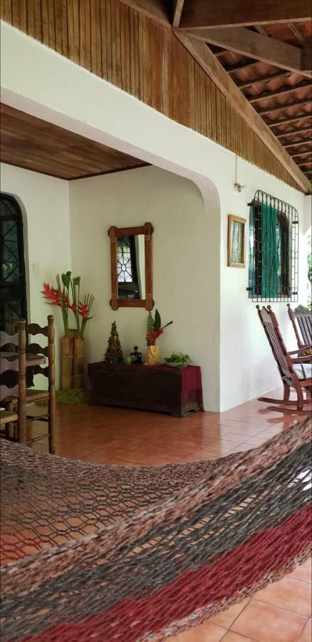 Hostal Cecilia Puerto Viejo de Talamanca Zewnętrze zdjęcie
