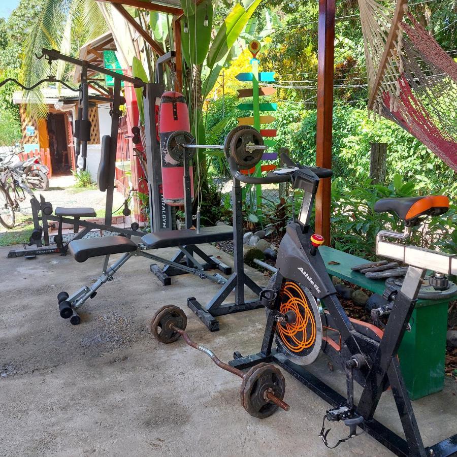 Hostal Cecilia Puerto Viejo de Talamanca Zewnętrze zdjęcie