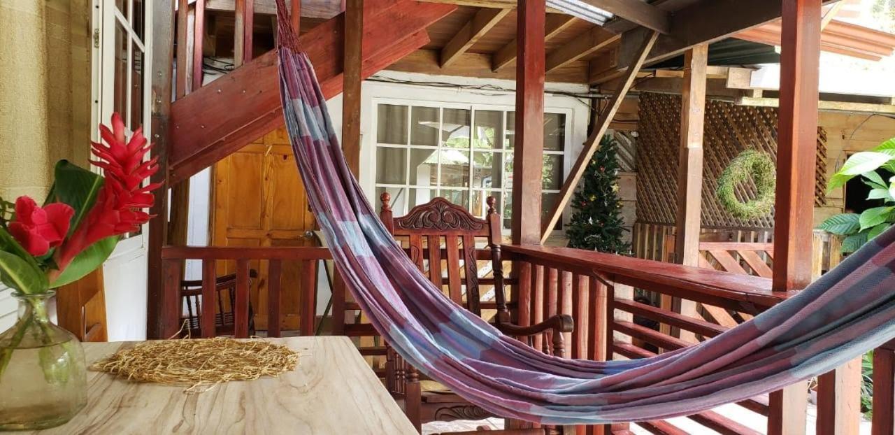 Hostal Cecilia Puerto Viejo de Talamanca Zewnętrze zdjęcie